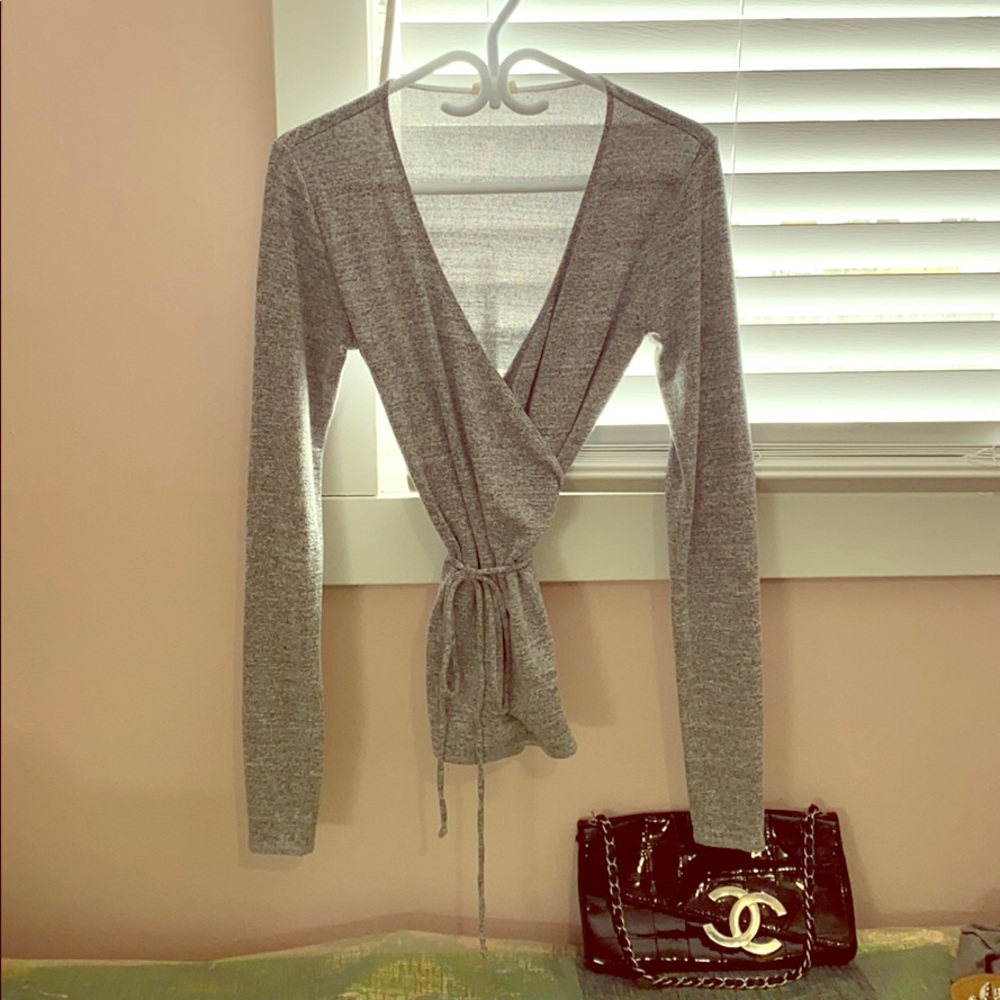 Wilfred Free soft knit wrap L/S Top